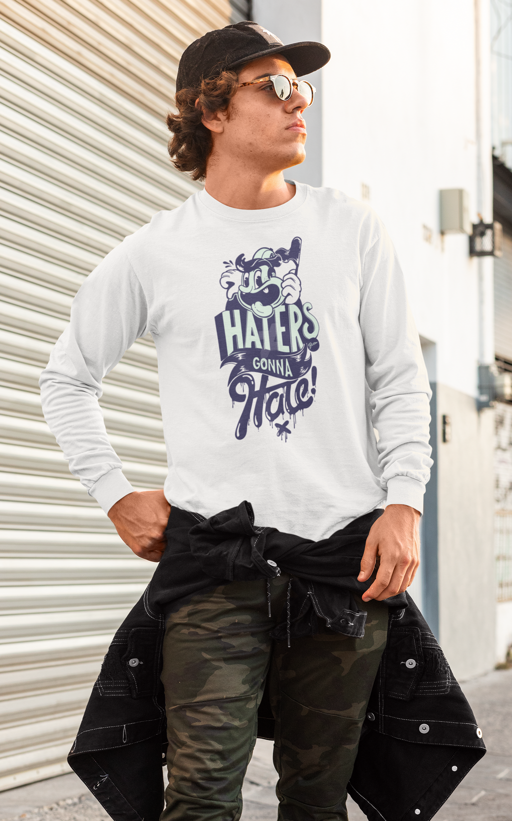 Haters gonna hate design long sleeve T-shirt